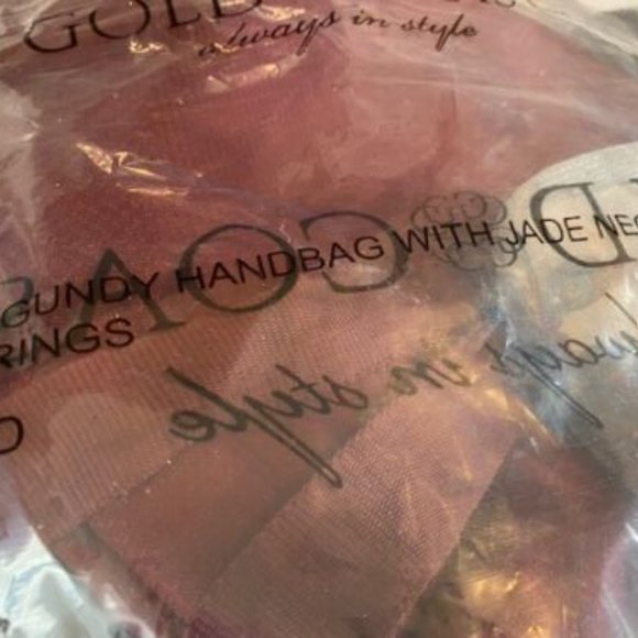 NWT *Gold Coast BURGUNDY Diaper or Beach Bag *plus real JADE NECKLACE & earrings - Picture 11 of 11